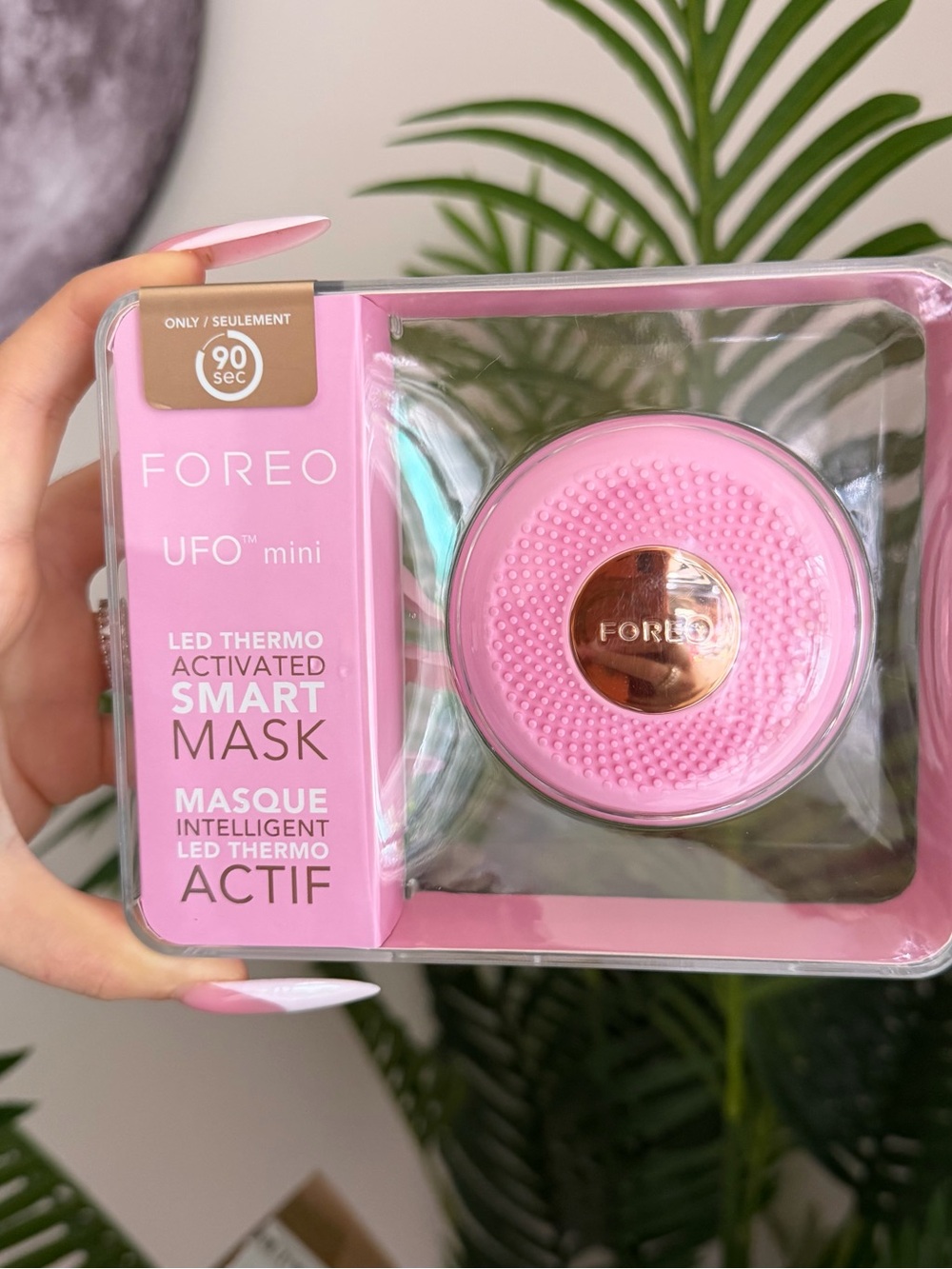 FOREO UFO mini Pink LED Thermo Smart Mask Device with Rose Gold Accent